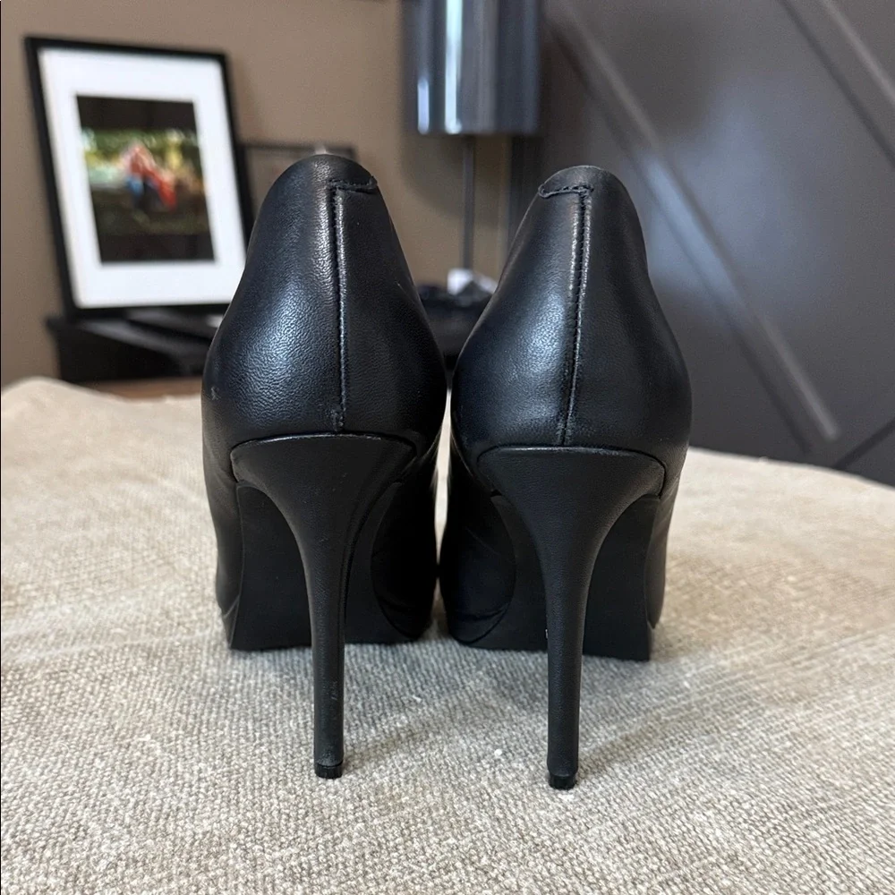 BLEEKER AND BOND Celeste Classic Black Leather Heels Pumps Size 8